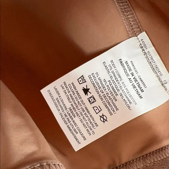 Nike prom NWT Tan Sports Bra Womens medium tight fit - Picture 5 of 6